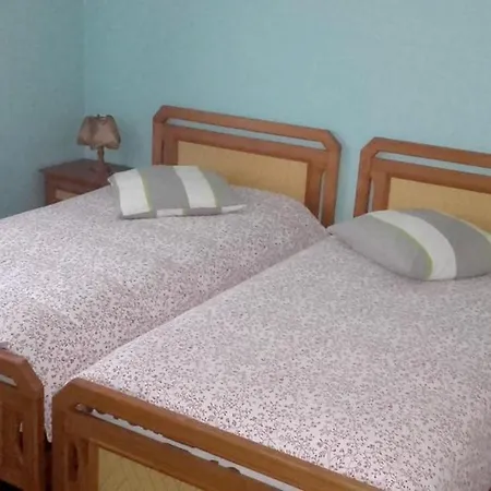 With 5 Bedrooms In With Wonderful Sea View Private Pool Enclosed Garden 1 Km From The Beach 阿尔热祖尔