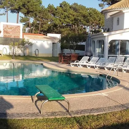 With 5 Bedrooms In With Wonderful Sea View Private Pool Enclosed Garden 1 Km From The Beach