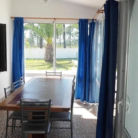 With 5 Bedrooms In With Wonderful Sea View Private Pool Enclosed Garden 1 Km From The Beach 别墅 阿尔热祖尔