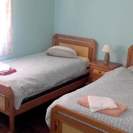With 5 Bedrooms In With Wonderful Sea View Private Pool Enclosed Garden 1 Km From The Beach Villa *